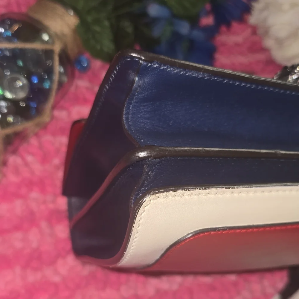 Gucci Red and Cream Shoulder‎ Bag - Picture 5 of 17